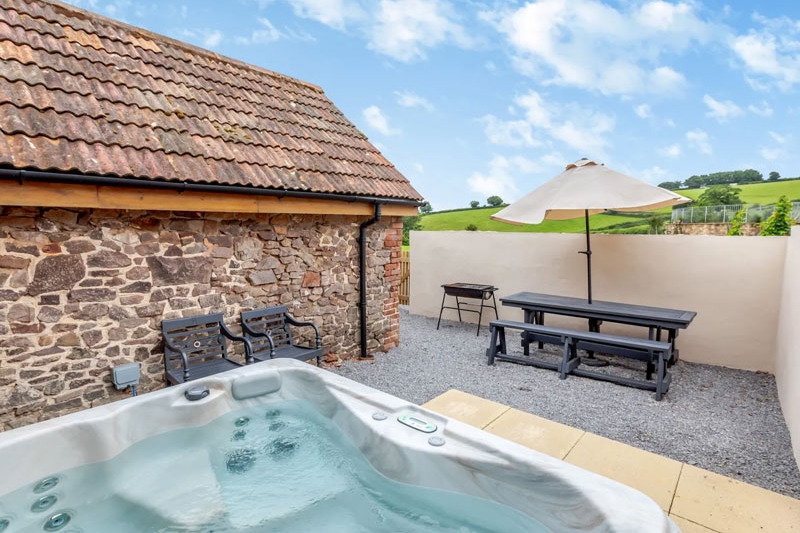 Hayloft Hot tub