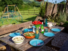 Communal eating area