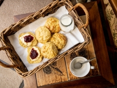 Devon cream tea on arrival