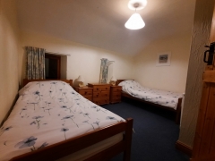 Linhay twin bedroom