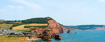 5 Reasons to Book Your Devon Summer Holiday Soon